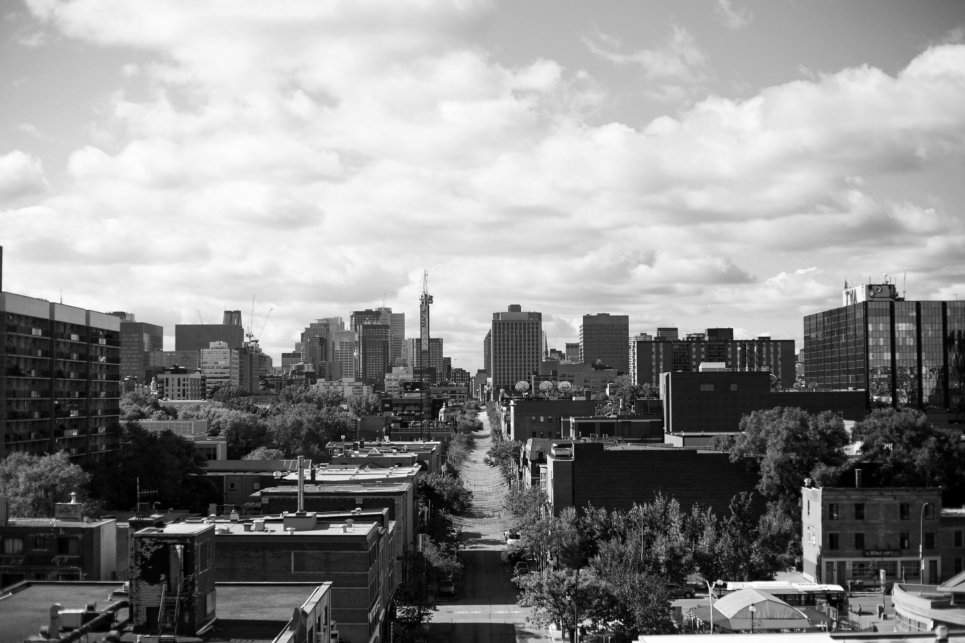 Vue de Montréal depuis le pont JacquesCartier